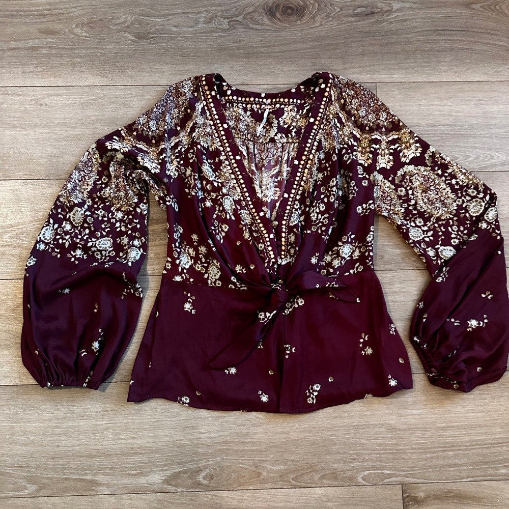 Free People Burgundy Floral Tie Front Balloon Sleeve Blouse V-Neck Smocked Top L